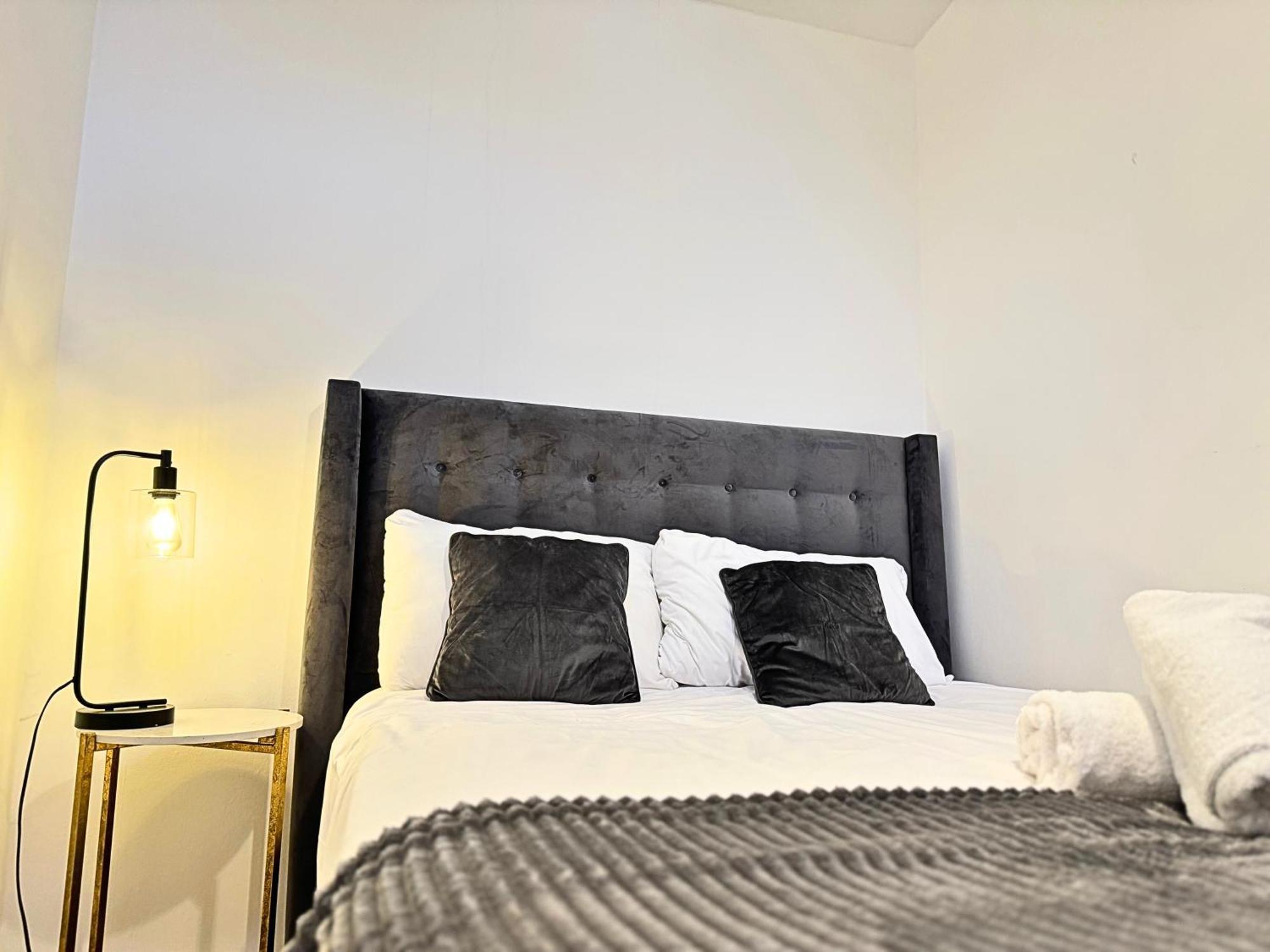 The Heart Of Kensington Mews - 3 Bedrooms House-Private Entrance-Hyde Park Walk Away-Green Park 9 Minutes Underground- The Best Of London With Glamour Of Kensington Eksteriør billede