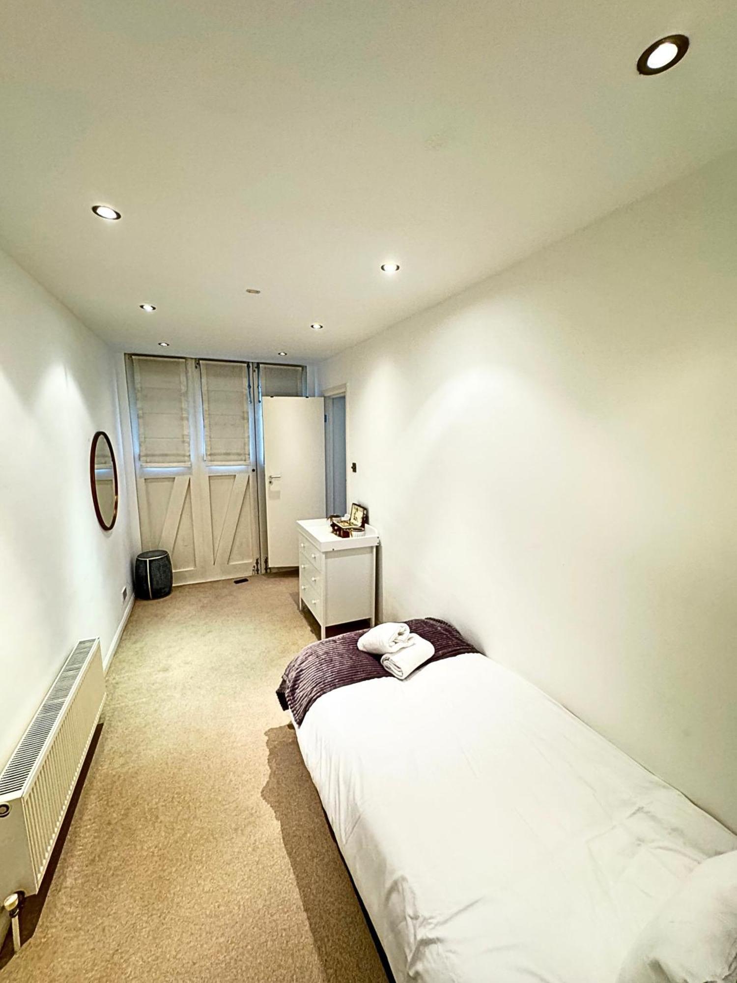 The Heart Of Kensington Mews - 3 Bedrooms House-Private Entrance-Hyde Park Walk Away-Green Park 9 Minutes Underground- The Best Of London With Glamour Of Kensington Eksteriør billede